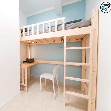Shared Dormitory Wan Chai Road 187 Hongkong Exteriör bild