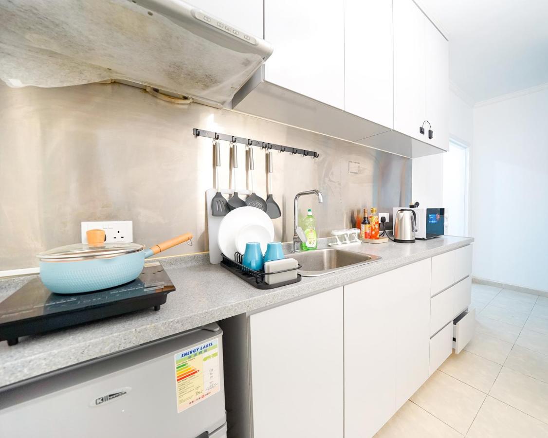 Shared Dormitory Wan Chai Road 187 Hongkong Exteriör bild