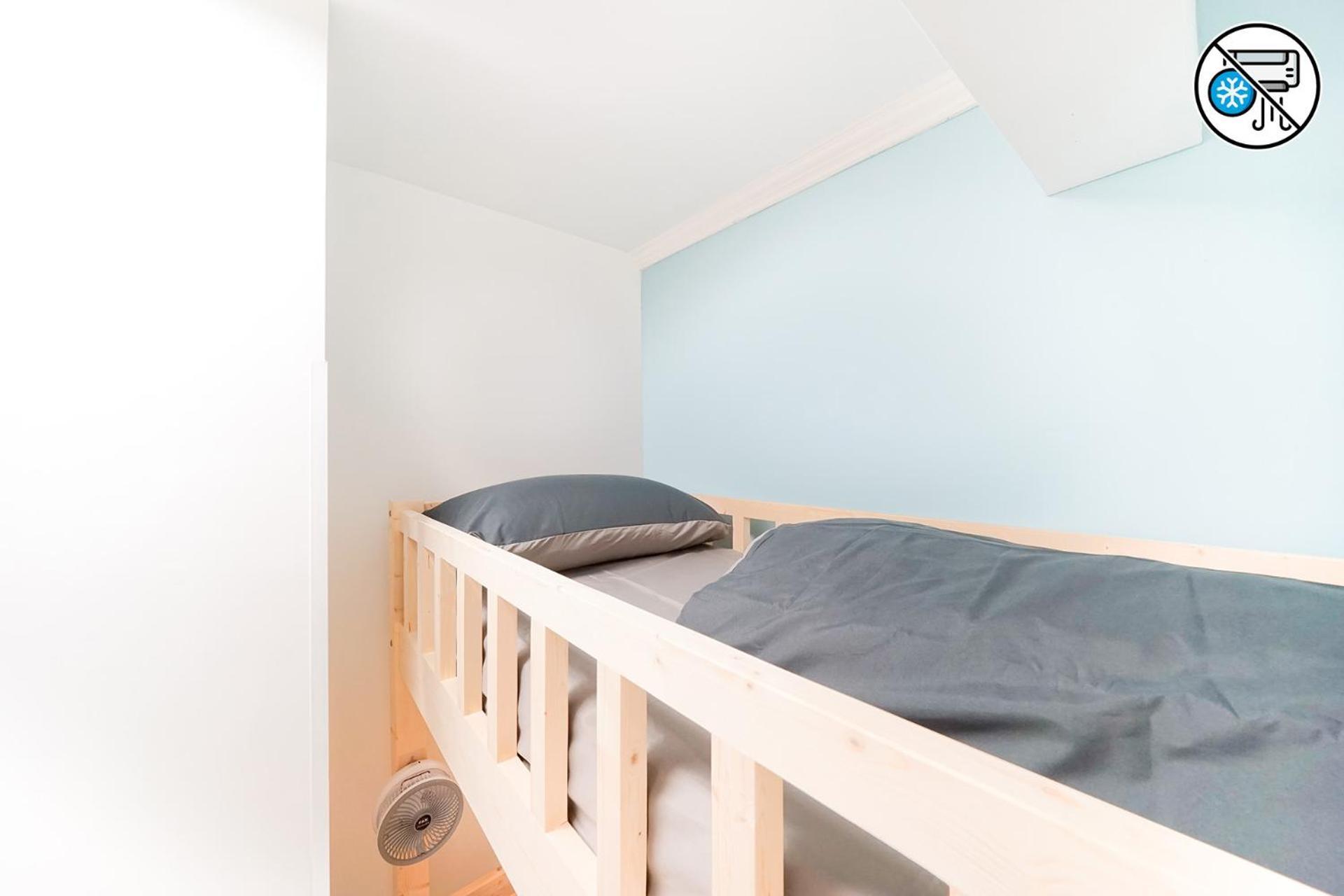 Shared Dormitory Wan Chai Road 187 Hongkong Exteriör bild
